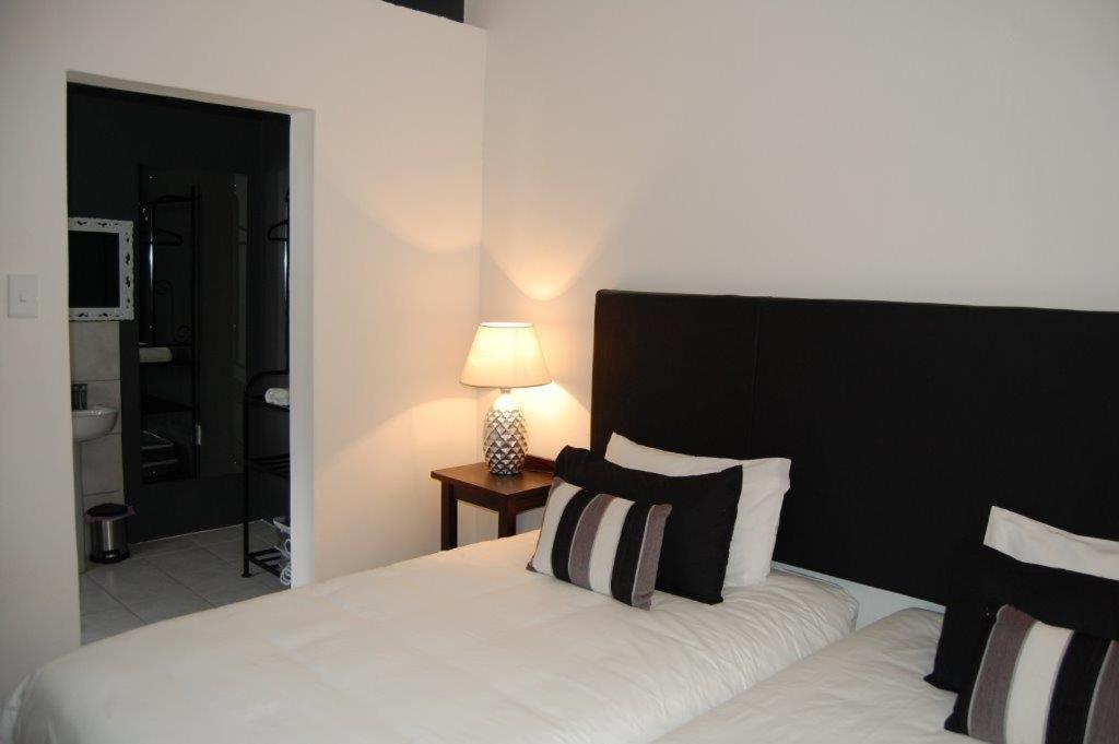 7 Cities Guesthouse 克拉多克 外观 照片